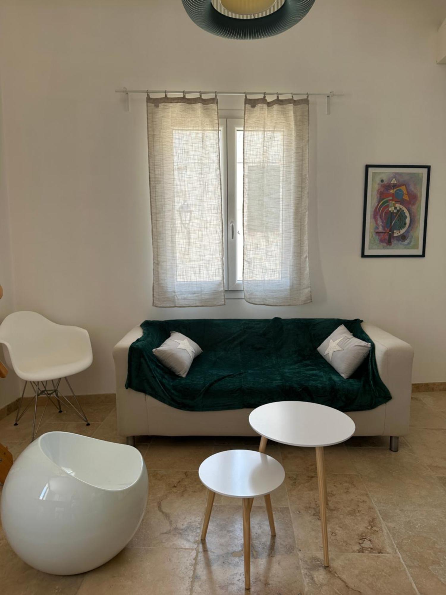 Appartement Avec Vue Sur L Eglise Des Saintes Exterior photo